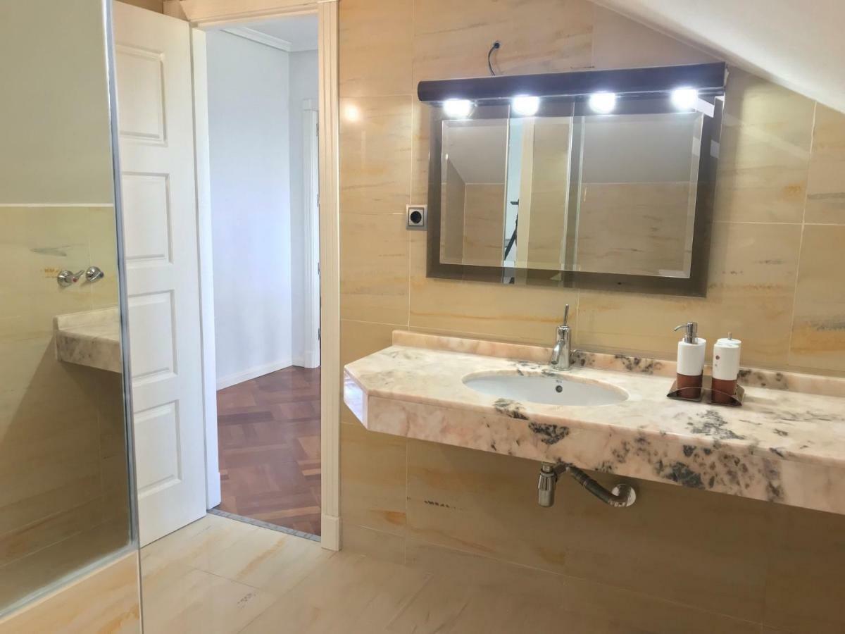 Alojamiento Martel Βίλα Majadahonda Εξωτερικό φωτογραφία